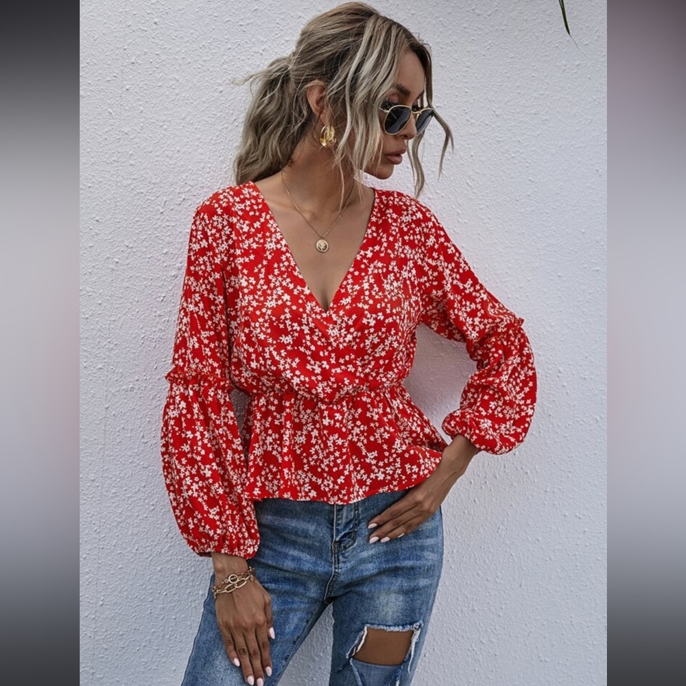 SHEIN Red Floral Cropped Blouse - Size M